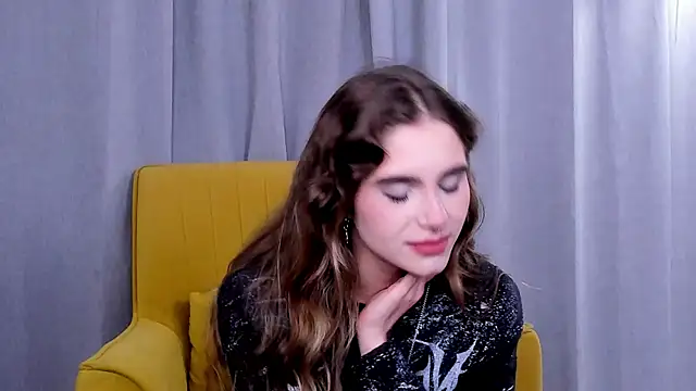 RozanneJordan online show from 11-23-25, 01:32