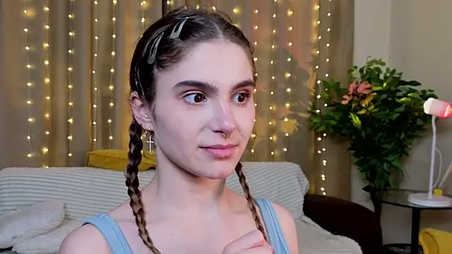 RozanneJordan online show from 12-22-25, 05:13