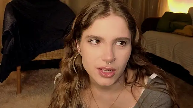 Snapshot of RozanneJordan chatting on 05-02-26, 09:31 RozanneJordan online show from 05-02-26, 09:31