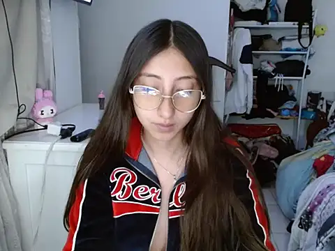 Nanylux online show from 11-26-25, 03:39