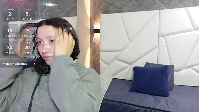 pettymoon1 online show from 12-19-25, 03:25