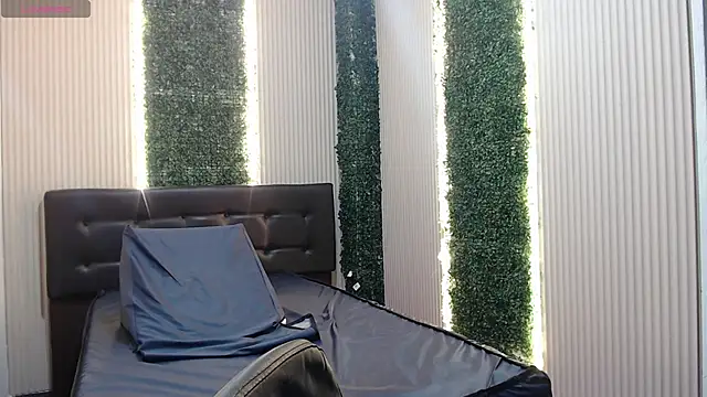 pettymoon1 online show from 11-25-25, 11:21