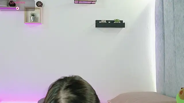 Snapshot of _manumontoya chatting on 12-16-25, 04:55 manumontoya online show from 12-16-25, 04:55