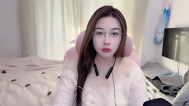 Snapshot of TTtia_ chatting on 01-10-26, 01:45 TTtia online show from 01-10-26, 01:45