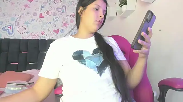 ISA RIVAS online show from 12-14-25, 12:33