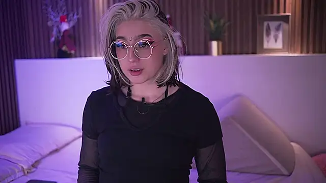 Snapshot of GabyRose9 chatting on 01-14-26, 07:50 GabyRose9 online show from 01-14-26, 07:50