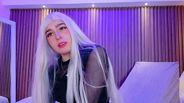 Snapshot of GabyRose9 chatting on 12-16-25, 07:29 GabyRose9 online show from 12-16-25, 07:29