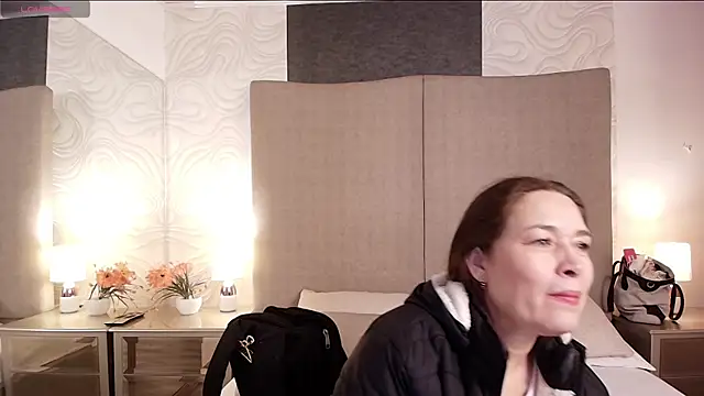 helen larkin online show from 08-04-26, 06:45