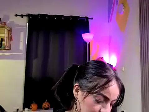 Nicole diaz7 online show from 11-23-25, 01:10