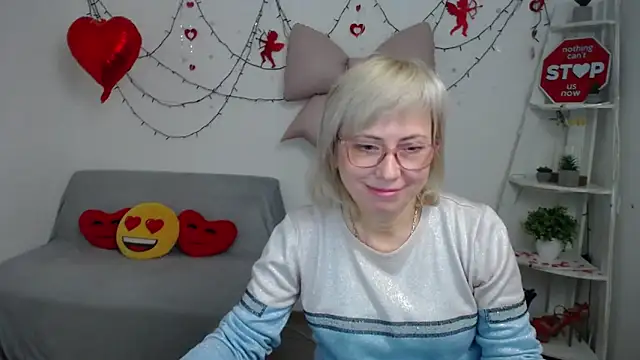 Snapshot of LaurenWishy chatting on 02-10-26, 07:40 LaurenWishy online show from 02-10-26, 07:40