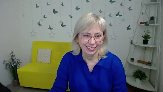 Snapshot of LaurenWishy chatting on 02-27-26, 12:05 LaurenWishy online show from 02-27-26, 12:05