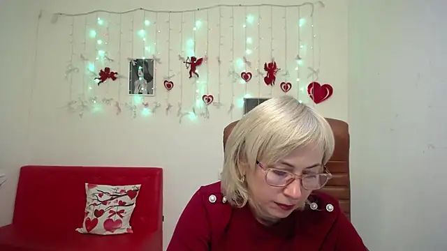 Snapshot of LaurenWishy chatting on 02-03-26, 06:46 LaurenWishy online show from 02-03-26, 06:46