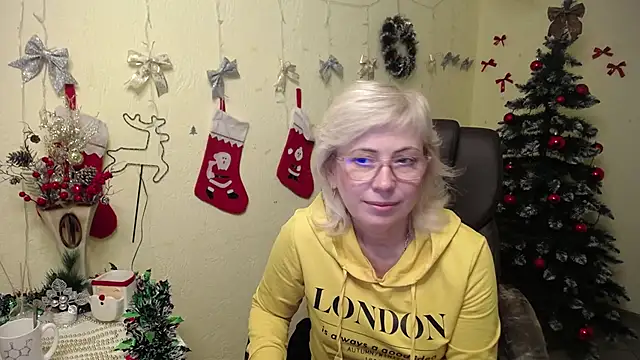 LaurenWishy online show from 12-19-25, 11:56