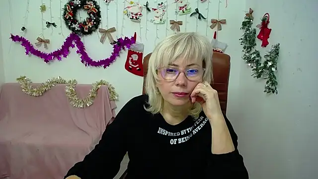 LaurenWishy online show from 12-22-25, 12:05