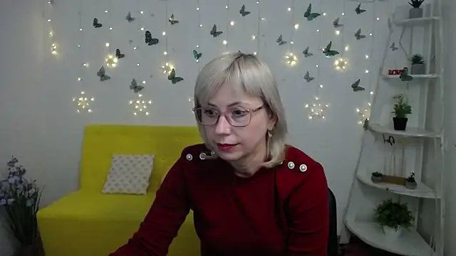 Snapshot of LaurenWishy chatting on 02-22-26, 05:58 LaurenWishy online show from 02-22-26, 05:58