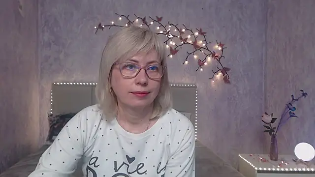 Snapshot of LaurenWishy chatting on 03-01-26, 06:24 LaurenWishy online show from 03-01-26, 06:24