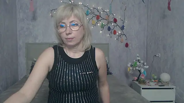 LaurenWishy online show from 04-05-26, 12:34