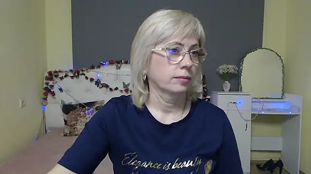 LaurenWishy online show from 03-29-26, 05:20