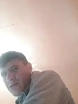 uiuftyrrtydre online show from 11-19-25, 04:56