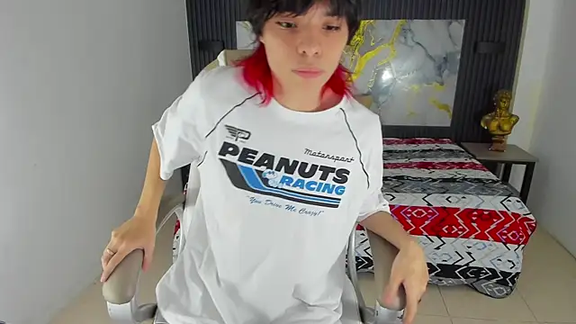 Sylasfrost online show from 12-15-25, 07:31