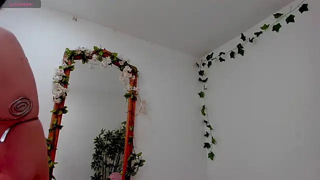 MarieTaylor  online show from 04-04-26, 06:25