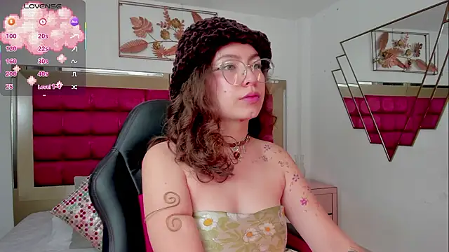 MarieTaylor  online show from 03-06-26, 12:16