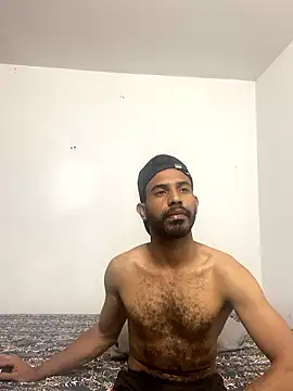 alberthot11 online show from 01-12-26, 06:04