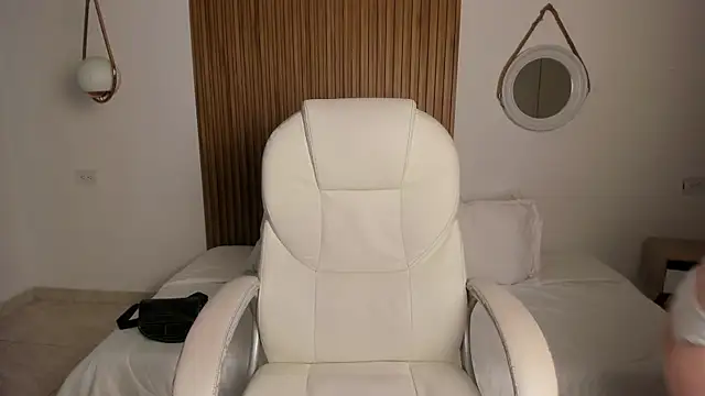 Alaska deluxe online show from 03-31-26, 10:01