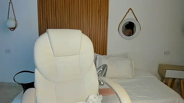 Alaska deluxe online show from 03-22-26, 11:28