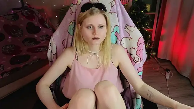 AnoraAmore online show from 01-15-26, 03:48