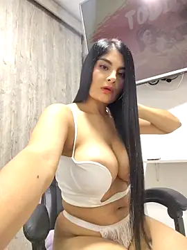 Laia torres1 online show from 02-08-26, 12:30