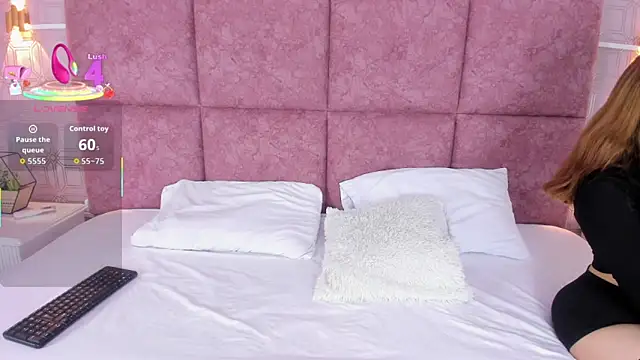 NathalieRoss1 online show from 01-13-26, 09:52