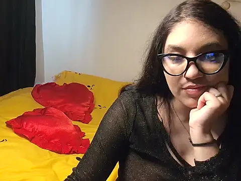 SoniaPinky online show from 11-19-25, 10:04