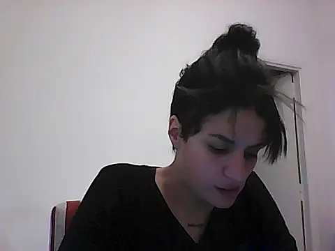 Zoemhot online show from 11-20-25, 06:52