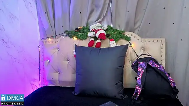 ahsly Zam online show from 12-20-25, 03:09