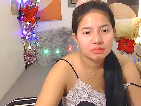 Snapshot of Asiantresha chatting on 11-19-25, 01:05 Asiantresha online show from 11-19-25, 01:05