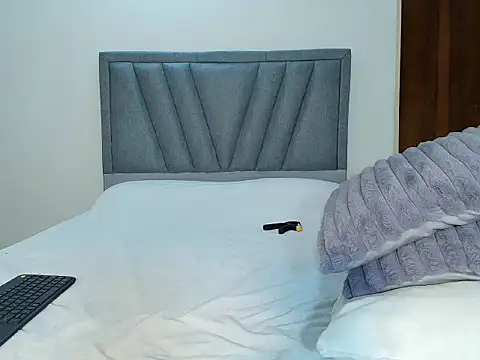 ray Weeed online show from 03-13-26, 01:32