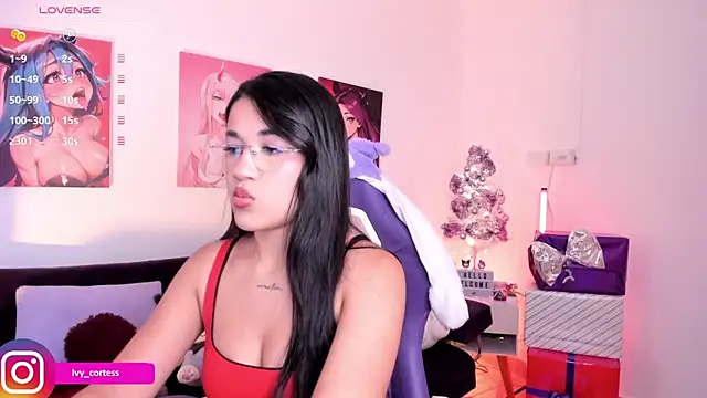 Ivycortes online show from 12-18-25, 09:07