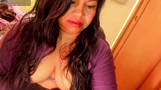 ebonycamelia online show from 07-13-26, 05:56