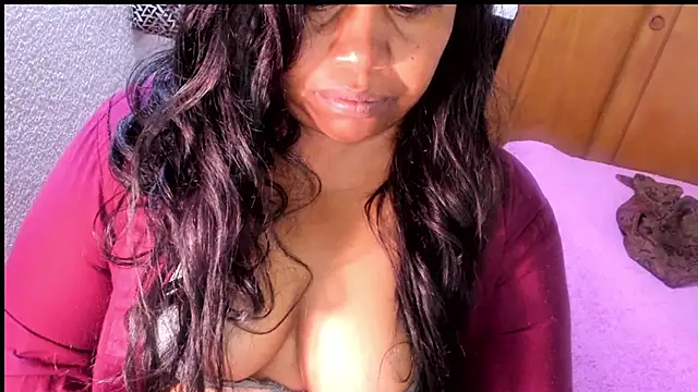 ebonycamelia online show from 01-18-26, 01:53