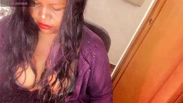 ebonycamelia online show from 07-26-26, 10:55