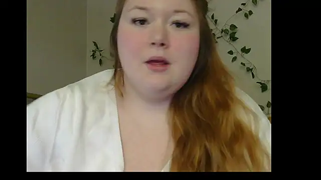 Snapshot of Lilah_Sweet chatting on 06-15-26, 07:46 Lilah Sweet online show from 06-15-26, 07:46