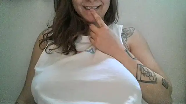 xxxluana online show from 04-09-26, 06:14