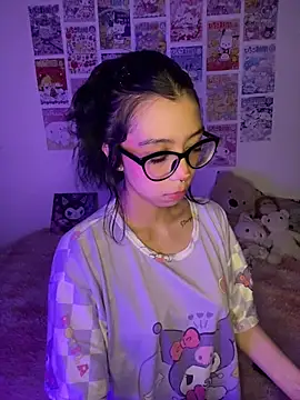 Valen-Foxx1 online show from 12-15-25, 05:35