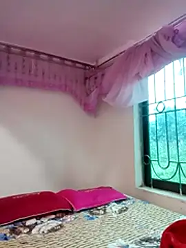 quynhquynh  online show from 02-21-26, 02:35