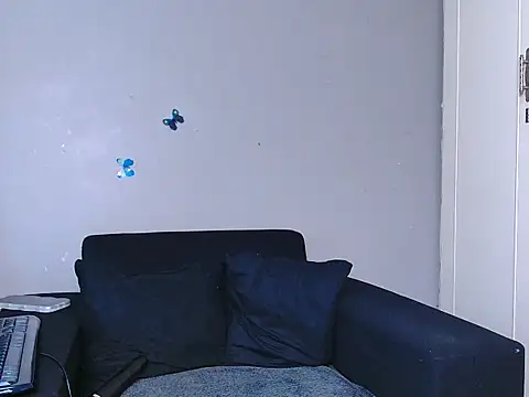 YELLOW-MELLO online show from 11-21-25, 01:21