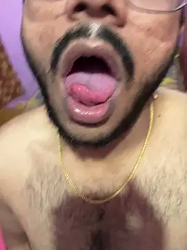 Snapshot of Ranveer0801 chatting on 11-29-25, 02:06 Ranveer0801 online show from 11-29-25, 02:06