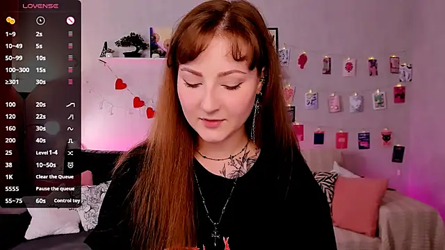 velvet cherry  online show from 07-22-26, 08:49