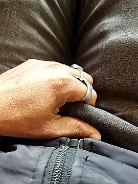 Snapshot of Playboy_139 chatting on 12-15-25, 06:41 Playboy 139 online show from 12-15-25, 06:41