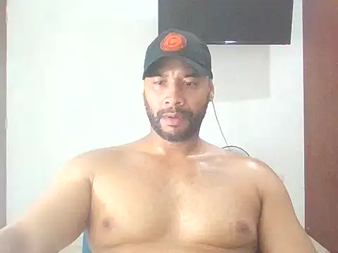 musclehetero online show from 12-18-25, 07:40